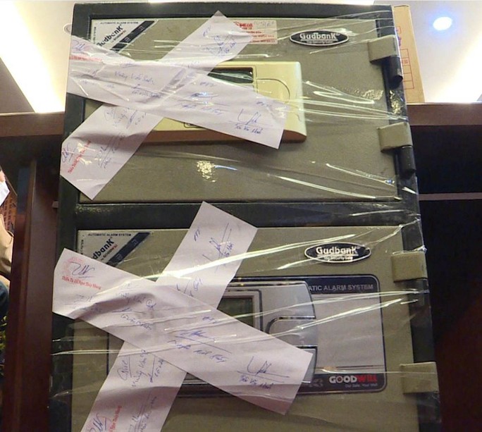 Bộ Công an triệt phá đường dây cá độ bóng đá 30.000 tỉ đồng - Ảnh 2. Bộ Công an triệt phá đường dây cá độ bóng đá 30.000 tỉ đồng - Ảnh 2.