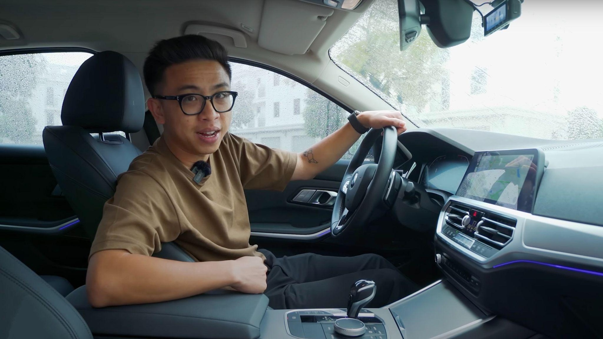 Tân ‘Một Cú’: ‘Chọn xe sang cho gia đình cần sự cầu kỳ’ - Ảnh 2.