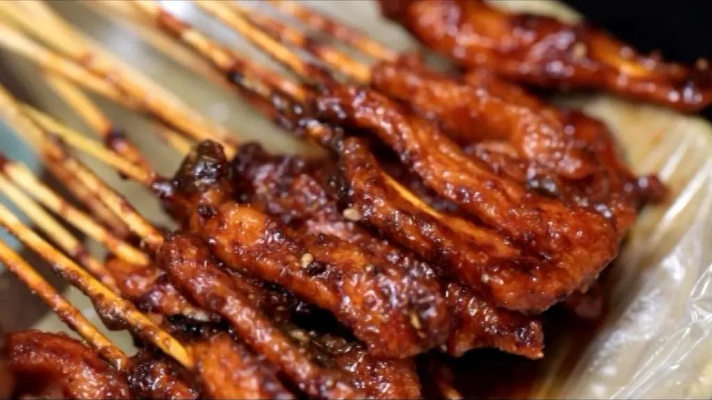 Triệu phú 2 lần thành công nhờ mặt dày: 27 tuổi sở hữu khối tài sản trăm triệu, sau phá sản lại sở hữu hơn 200 nhà hàng - Ảnh 3.