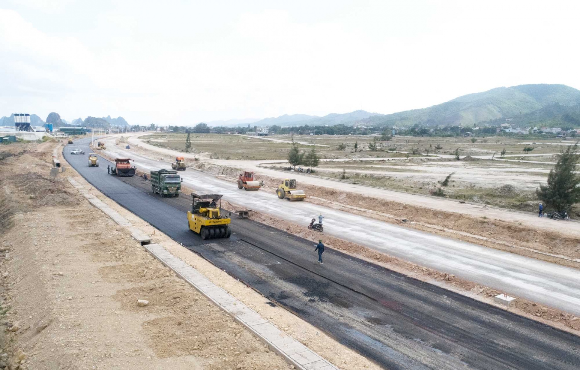 Các dự án giao thông trọng điểm đang giải ngân thế nào? - Ảnh 1.