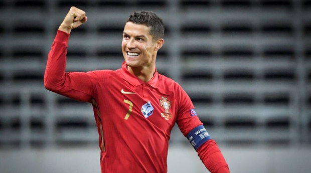  Saudi Arabia muốn ký hợp đồng với Ronaldo và Messi - Ảnh 1.