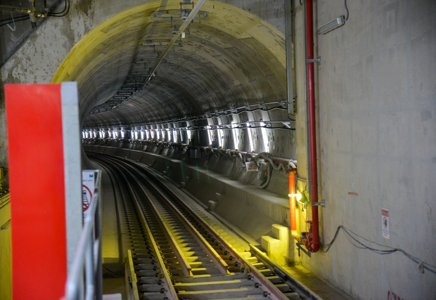  Bên trong nhà ga ngầm đầu tiên hoàn thành 100% của tuyến Metro TP.HCM - Ảnh 15.