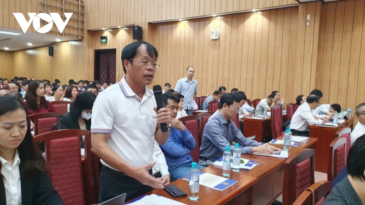 Bất cập cũ về thuế, phí đang khiến doanh nghiệp khó khăn - Ảnh 1.