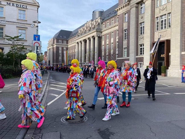 Cặp vợ chồng Hà Nội lập ‘quỹ du lịch’, tự túc khám phá Châu Âu: Vừa hợp túi tiền, vừa tận hưởng những địa danh xịn xò bậc nhất - Ảnh 6. Cặp vợ chồng Hà Nội lập ‘quỹ du lịch’, tự túc khám phá Châu Âu: Vừa hợp túi tiền, vừa tận hưởng những địa danh xịn xò bậc nhất - Ảnh 6.