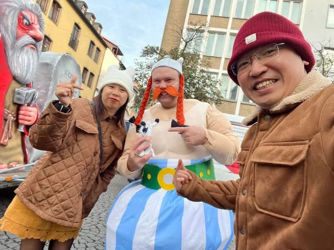 Cặp vợ chồng Hà Nội lập ‘quỹ du lịch’, tự túc khám phá Châu Âu: Vừa hợp túi tiền, vừa tận hưởng những địa danh xịn xò bậc nhất - Ảnh 5. Cặp vợ chồng Hà Nội lập ‘quỹ du lịch’, tự túc khám phá Châu Âu: Vừa hợp túi tiền, vừa tận hưởng những địa danh xịn xò bậc nhất - Ảnh 5.