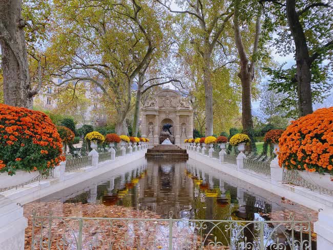 Cặp vợ chồng Hà Nội lập ‘quỹ du lịch’, tự túc khám phá Châu Âu: Vừa hợp túi tiền, vừa tận hưởng những địa danh xịn xò bậc nhất - Ảnh 4. Cặp vợ chồng Hà Nội lập ‘quỹ du lịch’, tự túc khám phá Châu Âu: Vừa hợp túi tiền, vừa tận hưởng những địa danh xịn xò bậc nhất - Ảnh 4.