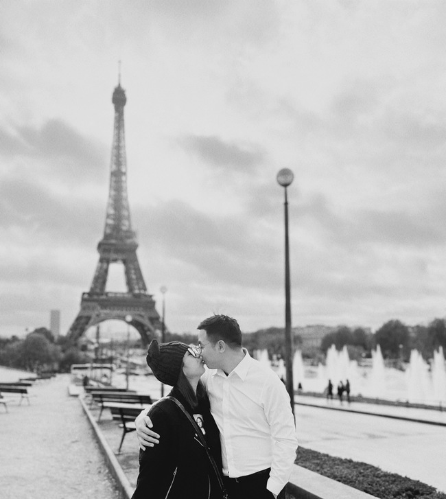 Cặp vợ chồng Hà Nội lập ‘quỹ du lịch’, tự túc khám phá Châu Âu: Vừa hợp túi tiền, vừa tận hưởng những địa danh xịn xò bậc nhất - Ảnh 1. Cặp vợ chồng Hà Nội lập ‘quỹ du lịch’, tự túc khám phá Châu Âu: Vừa hợp túi tiền, vừa tận hưởng những địa danh xịn xò bậc nhất - Ảnh 1.