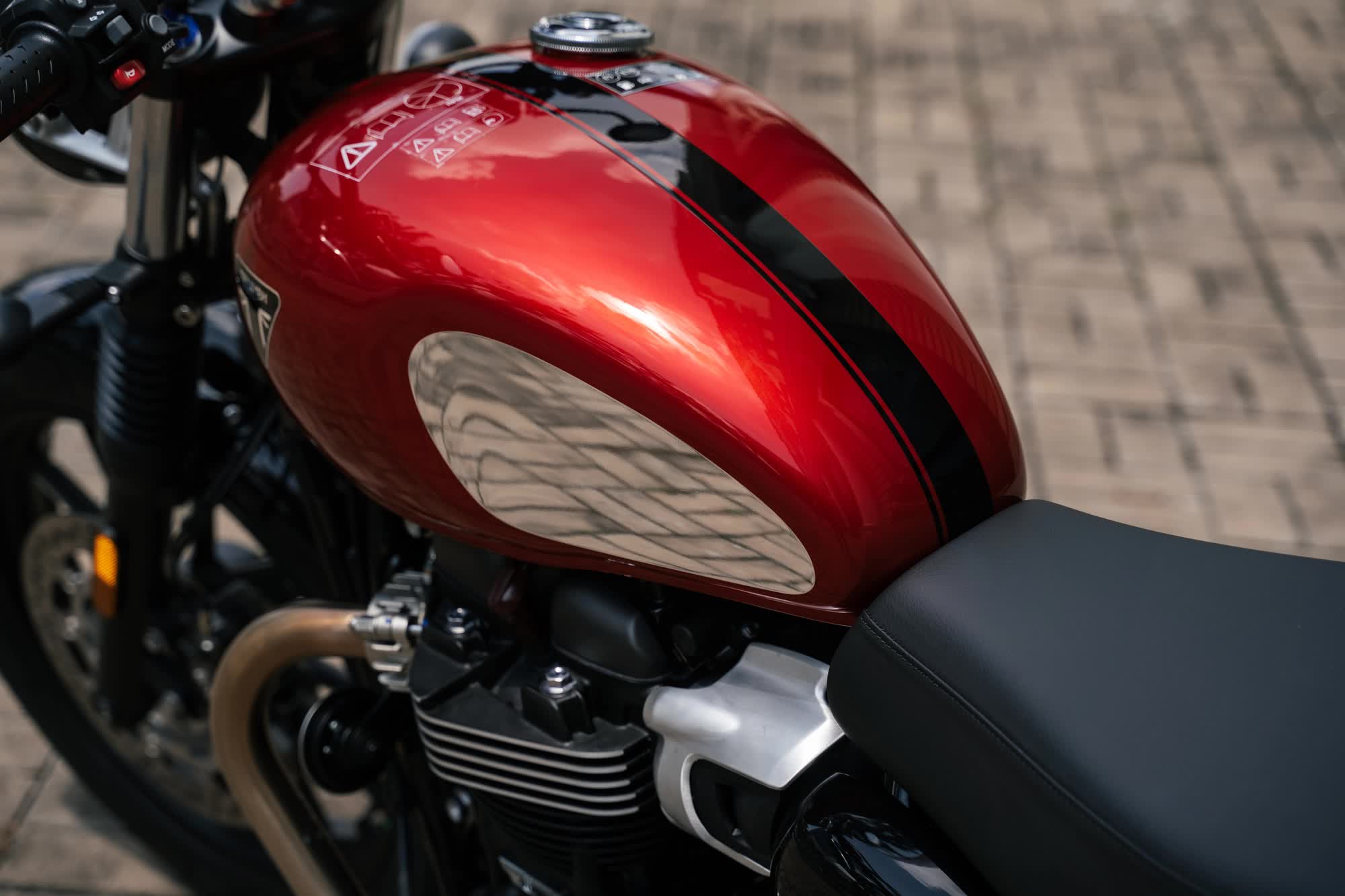 Dàn xe toàn bản đặc biệt của Triumph tại Việt Nam: Hầu hết bản Chrome, chiếc đắt nhất 1,3 tỷ đồng - Ảnh 5. Dàn xe toàn bản đặc biệt của Triumph tại Việt Nam: Hầu hết bản Chrome, chiếc đắt nhất 1,3 tỷ đồng - Ảnh 5.