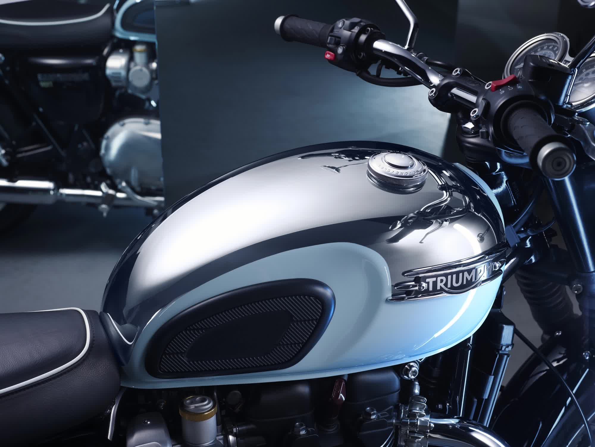 Dàn xe toàn bản đặc biệt của Triumph tại Việt Nam: Hầu hết bản Chrome, chiếc đắt nhất 1,3 tỷ đồng - Ảnh 11. Dàn xe toàn bản đặc biệt của Triumph tại Việt Nam: Hầu hết bản Chrome, chiếc đắt nhất 1,3 tỷ đồng - Ảnh 11.