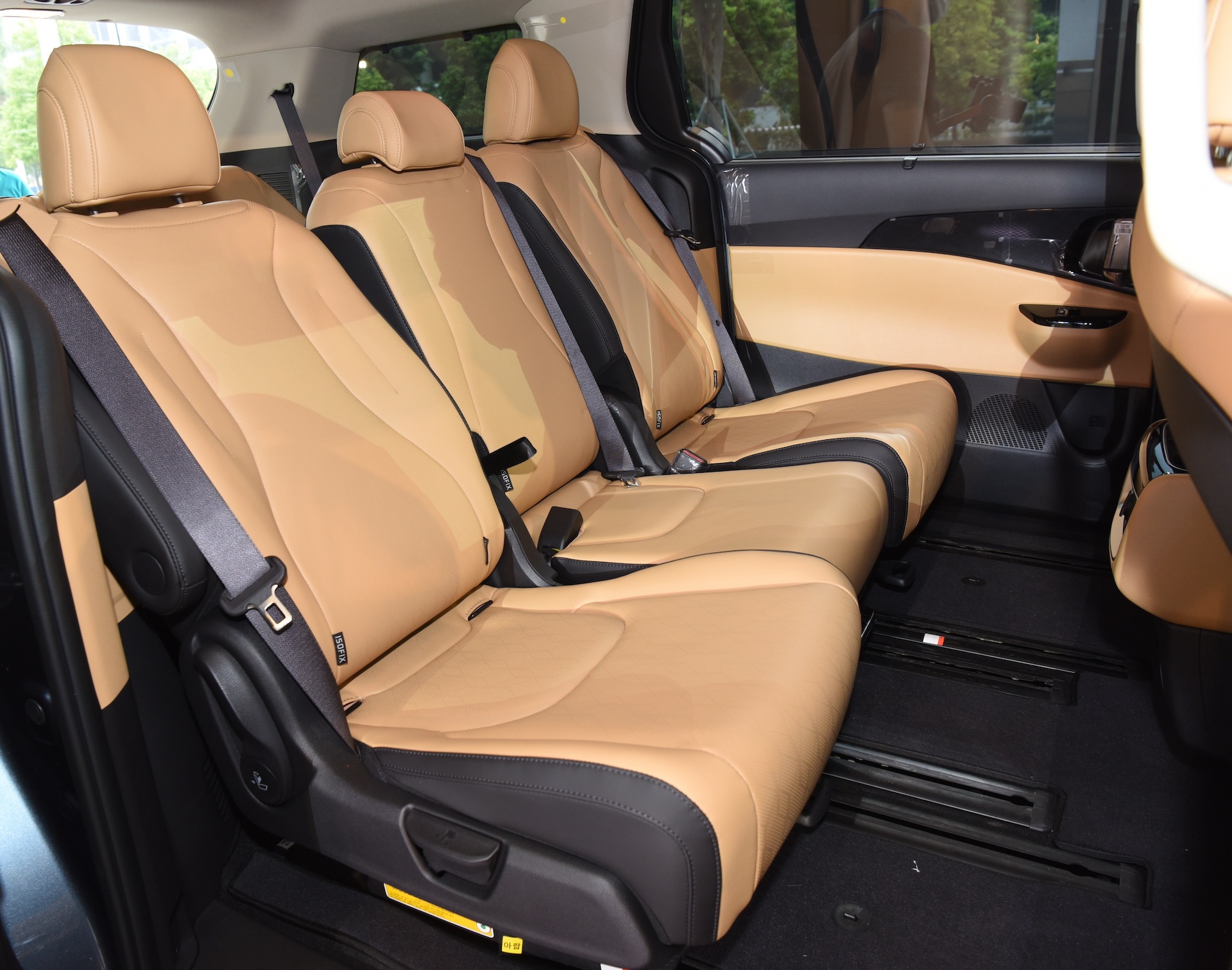 Kia Carnival - MPV vô đối ở nhóm xe phổ thông cho đại gia đình - Ảnh 5. Kia Carnival - MPV vô đối ở nhóm xe phổ thông cho đại gia đình - Ảnh 5.