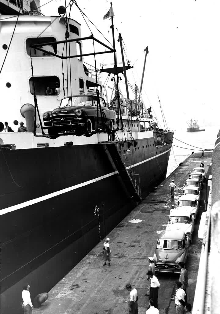 Toyota, Kia, Hyundai từng có một ngày như VinFast: Lần đầu đưa những chiếc ô tô nội địa sang Mỹ - Ảnh 1. Toyota, Kia, Hyundai từng có một ngày như VinFast: Lần đầu đưa những chiếc ô tô nội địa sang Mỹ - Ảnh 1.