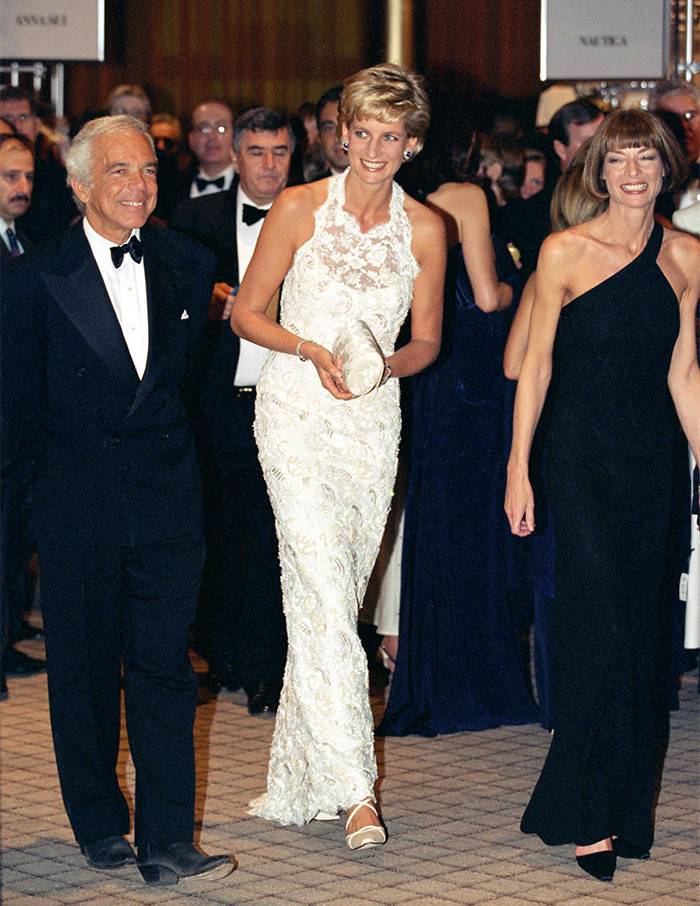 Anna Wintour: Tổng biên tập quyền lực trong làng thời trang thế giới - Ảnh 3. Anna Wintour: Tổng biên tập quyền lực trong làng thời trang thế giới - Ảnh 3.
