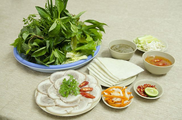 Trang Bang dew-dried rice paper: The quintessential convergence dish - Photo 1.