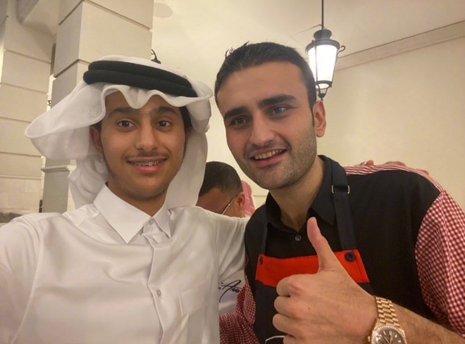 Hình ảnh đời thường như cậu bạn nhà bên của Hoàng tử bé Qatar vô tình nổi tiếng toàn mạng vì biểu cảm quá dễ thương - Ảnh 5. Hình ảnh đời thường như cậu bạn nhà bên của Hoàng tử bé Qatar vô tình nổi tiếng toàn mạng vì biểu cảm quá dễ thương - Ảnh 5.