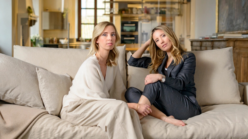 Ông vua cashmere mê hoặc cả Thung lũng Sillicon: Từng làm 400 chiếc áo cho Steve Jobs, chinh phục từ tỷ phú Jeff Bezos đến Angelina Jolie - Ảnh 2. Ông vua cashmere mê hoặc cả Thung lũng Sillicon: Từng làm 400 chiếc áo cho Steve Jobs, chinh phục từ tỷ phú Jeff Bezos đến Angelina Jolie - Ảnh 2.