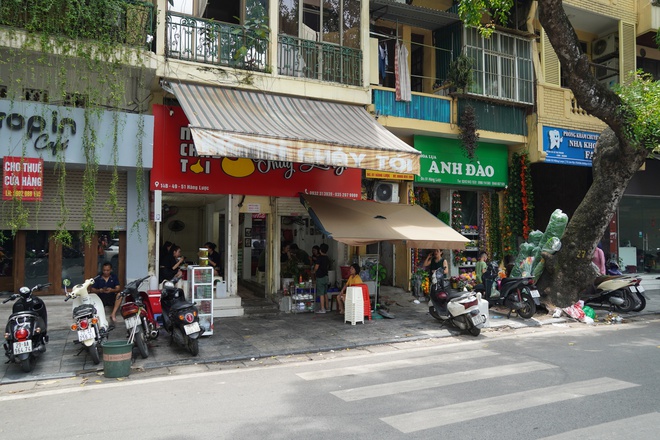 Ngan cháy tỏi hàng Lược, nơi món ăn nổi tiếng ra đời bởi bà mẹ nội trợ - Ảnh 4. Ngan cháy tỏi hàng Lược, nơi món ăn nổi tiếng ra đời bởi bà mẹ nội trợ - Ảnh 4.