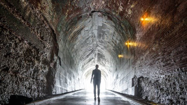 Bí ẩn đường hầm khổng lồ nằm dưới chân thác Niagara - 3.