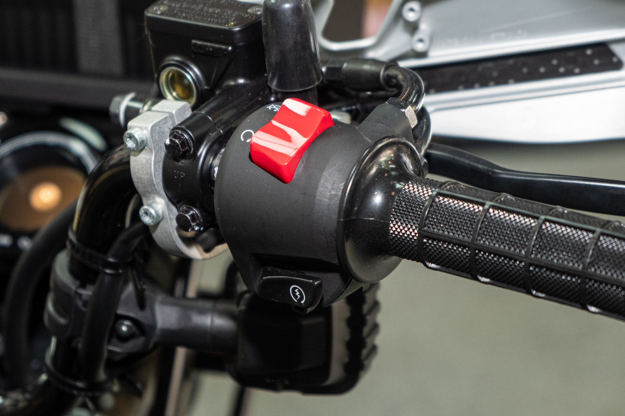 Hàng hiếm Honda CT125 Stanley giá cả trăm triệu đồng tại Việt Nam: Dáng off-road nhưng chỉ dành cho người sưu tầm - Ảnh 12. Hàng hiếm Honda CT125 Stanley giá cả trăm triệu đồng tại Việt Nam: Dáng off-road nhưng chỉ dành cho người sưu tầm - Ảnh 12.