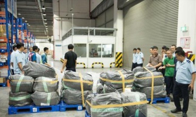 Phát hiện hơn 13.700 vụ buôn lậu, gian lận thương mại trong 10 tháng - Ảnh 2.