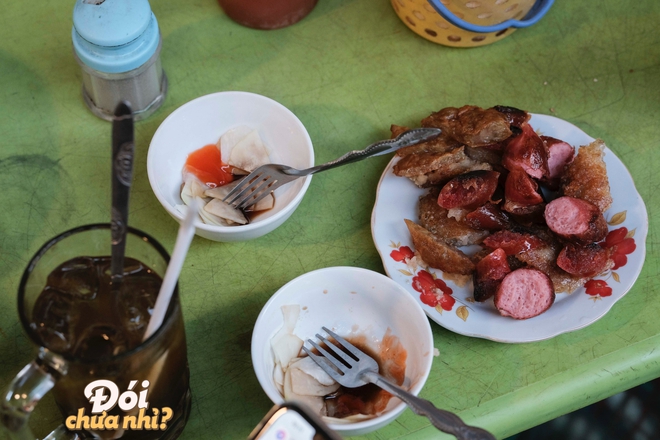 Hà Nội rét thật rồi, càn quét ngay các món bánh nóng hổi gọi tên mùa đông này thôi! - Ảnh 20. Hà Nội rét thật rồi, càn quét ngay các món bánh nóng hổi gọi tên mùa đông này thôi! - Ảnh 20.