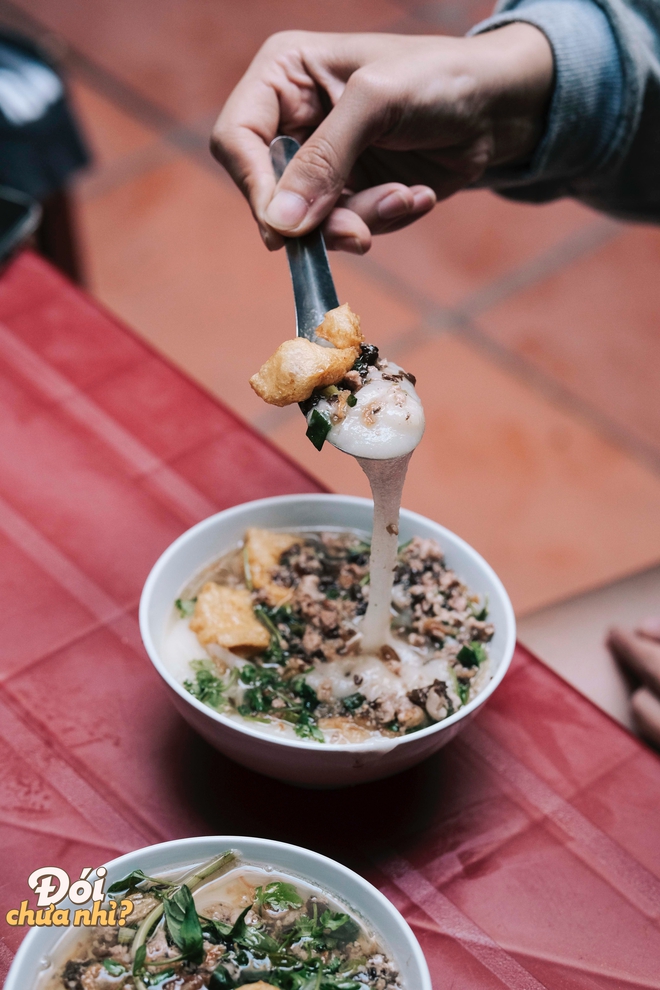 Hà Nội rét thật rồi, càn quét ngay các món bánh nóng hổi gọi tên mùa đông này thôi! - Ảnh 14. Hà Nội rét thật rồi, càn quét ngay các món bánh nóng hổi gọi tên mùa đông này thôi! - Ảnh 14.