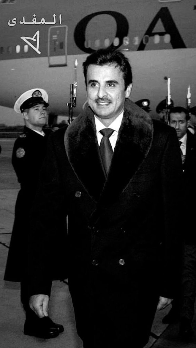 Vị vua đem World Cup 2022 về cho Qatar: Quân chủ tại vị trẻ nhất thế giới, bị chọn làm vua sau khi anh trai bỏ ngôi thái tử - Ảnh 8.