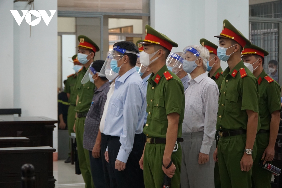 Nhiều cựu quan chức thuộc diện Trung ương quản lý bị đưa ra xét xử năm 2022 - Ảnh 2. Nhiều cựu quan chức thuộc diện Trung ương quản lý bị đưa ra xét xử năm 2022 - Ảnh 2.