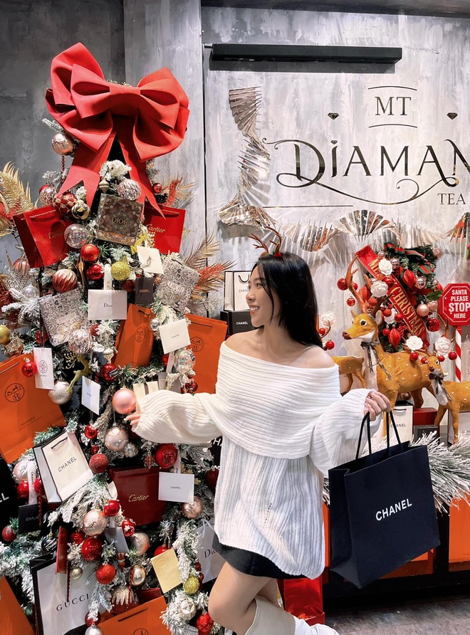  Dành cho hội mê sống ảo: Có 1 loạt quán cà phê trang trí Giáng sinh đẹp lung linh ở Hà Nội này!  - Ảnh 24.