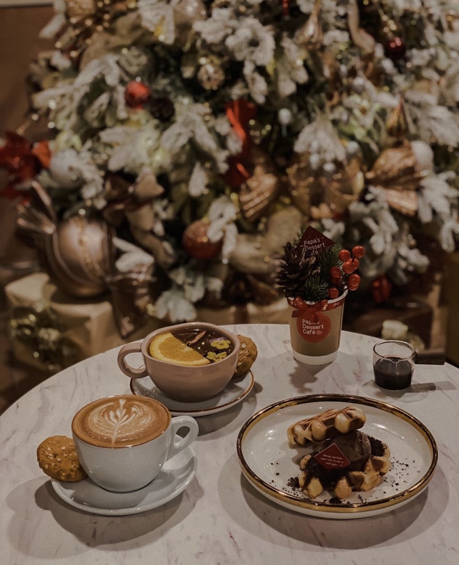  Dành cho hội mê sống ảo: Có 1 loạt quán cà phê trang trí Giáng sinh đẹp lung linh ở Hà Nội này!  - Ảnh 17.