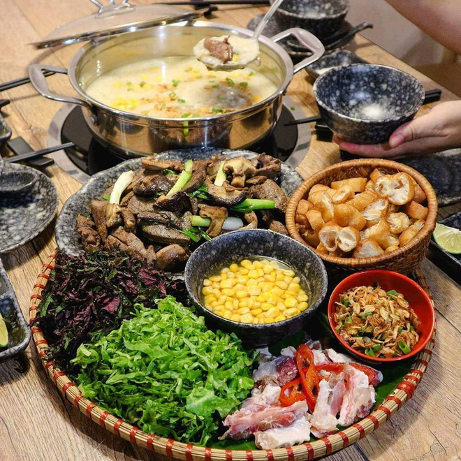  Không khí lạnh tăng cường ở Hà Nội, làm ấm chiếc bụng ngay với những món nóng hổi từ ăn vặt đến ăn no này - Ảnh 20.