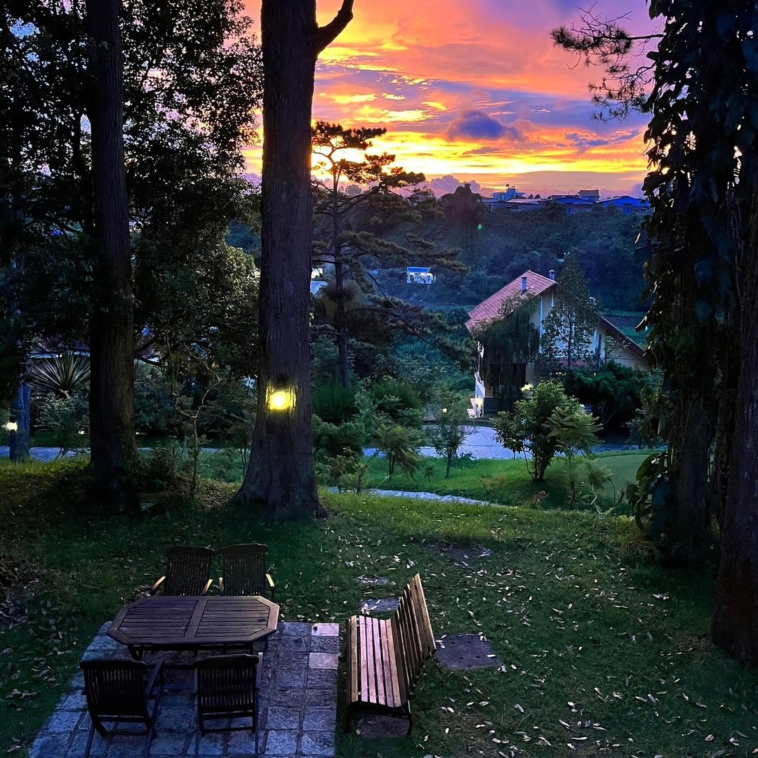 Du khách đến Đà Lạt bắt đầu chuộng tham quan các ngôi biệt thự cổ thay cho quán cà phê giữa núi rừng - Ảnh 27. Du khách đến Đà Lạt bắt đầu chuộng tham quan các ngôi biệt thự cổ thay cho quán cà phê giữa núi rừng - Ảnh 27.