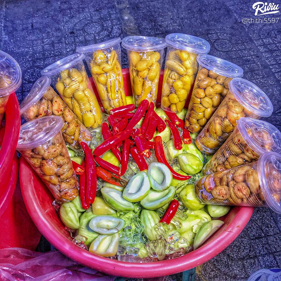 Hai xe trái cây đông khách nhất nhì TP.HCM: Đều có món “tuyệt chiêu” khiến bao thực khách mê mẩn - Ảnh 17.