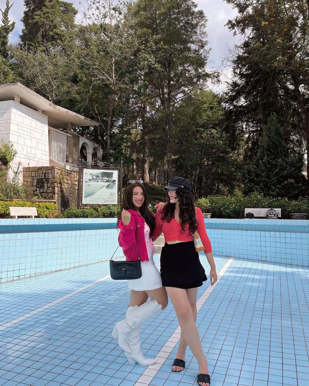 Du khách đến Đà Lạt bắt đầu chuộng tham quan các ngôi biệt thự cổ thay cho quán cà phê giữa núi rừng - Ảnh 16. Du khách đến Đà Lạt bắt đầu chuộng tham quan các ngôi biệt thự cổ thay cho quán cà phê giữa núi rừng - Ảnh 16.