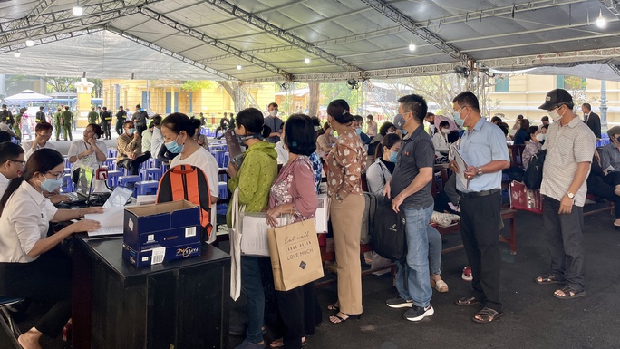 Bị hại vụ Alibaba phơi bày sự thật bị dắt vào... rừng! - Ảnh 2. Bị hại vụ Alibaba phơi bày sự thật bị dắt vào... rừng! - Ảnh 2.