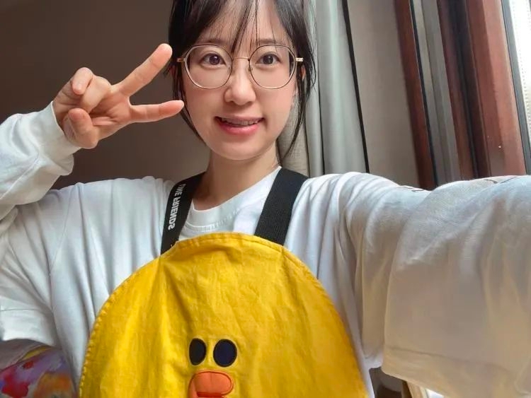 9x は日本に留学し、流暢な英語を話しますが、現在は月給 5,000 万 VND のオシンとして働いています - 写真 1.