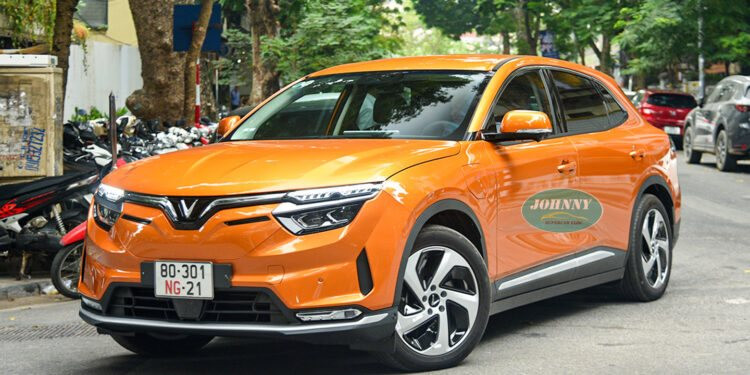 Đây là chiếc xe điện Vinfast VF 8 đặc biệt bậc nhất tại Việt Nam - Ảnh 3.