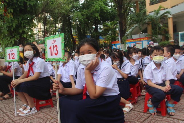 Học sinh tại Đồng Nai được nghỉ Tết 14 ngày - Ảnh 1. Học sinh tại Đồng Nai được nghỉ Tết 14 ngày - Ảnh 1.