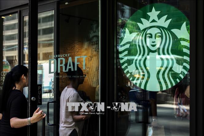 Nhân viên Starbucks trên khắp nước Mỹ đình công - Ảnh 1.