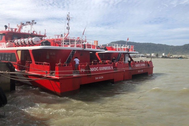 Hàng nghìn khách du lịch đang mắc kẹt ở Phú Quốc - Ảnh 9. Hàng nghìn khách du lịch đang mắc kẹt ở Phú Quốc - Ảnh 9.