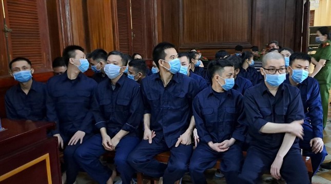 Hôm nay Viện Kiểm sát luận tội trong vụ án Alibaba: Hàng ngàn bị hại ngóng quyền lợi - Ảnh 2. Hôm nay Viện Kiểm sát luận tội trong vụ án Alibaba: Hàng ngàn bị hại ngóng quyền lợi - Ảnh 2.