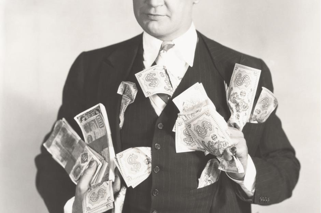 Có một siêu lừa bán luôn cả biểu tượng nước Pháp tới 2 lần mà không bị bắt, chỉ ‘gục ngã’ trước người tình - Ảnh 4. Có một siêu lừa bán luôn cả biểu tượng nước Pháp tới 2 lần mà không bị bắt, chỉ ‘gục ngã’ trước người tình - Ảnh 4.