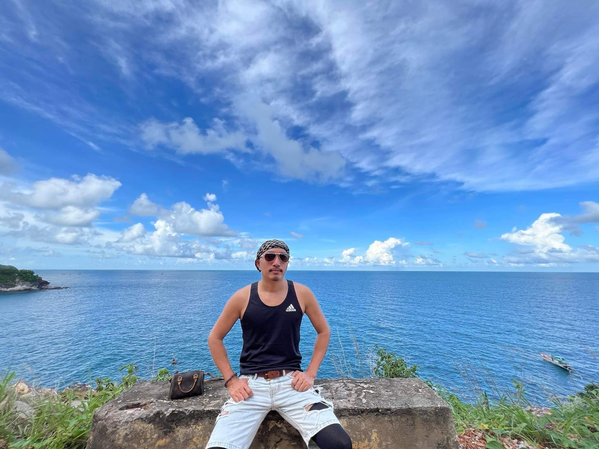 Vợ chồng Hà Nội đưa 3 con phượt xuyên Việt bằng ô tô tự lái: 30 ngày khó quên - Ảnh 2.