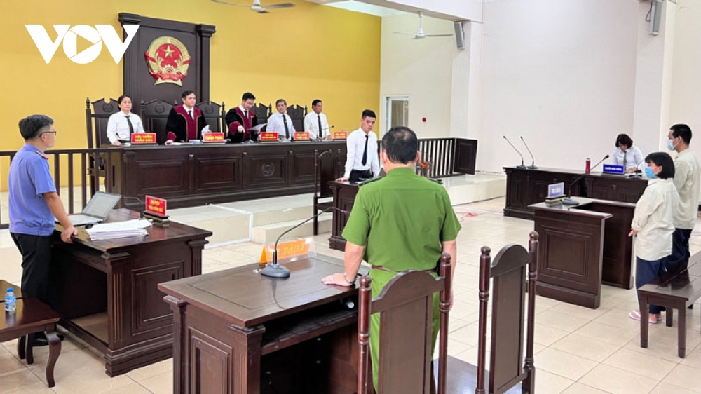 Nhiều thư ký, thẩm phán tòa án ở Bình Dương xin nghỉ việc - Ảnh 1. Nhiều thư ký, thẩm phán tòa án ở Bình Dương xin nghỉ việc - Ảnh 1.