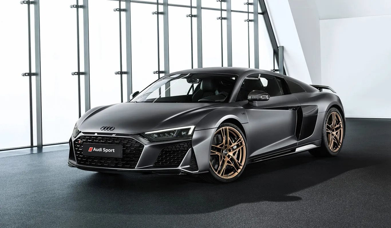 Messi, CR7 và loạt ngôi sao bóng đá là đại gia siêu xe, có mẫu trị giá tương đương căn nhà, cả thế giới chỉ tồn tại vài chiếc - Ảnh 8. Messi, CR7 và loạt ngôi sao bóng đá là đại gia siêu xe, có mẫu trị giá tương đương căn nhà, cả thế giới chỉ tồn tại vài chiếc - Ảnh 8.