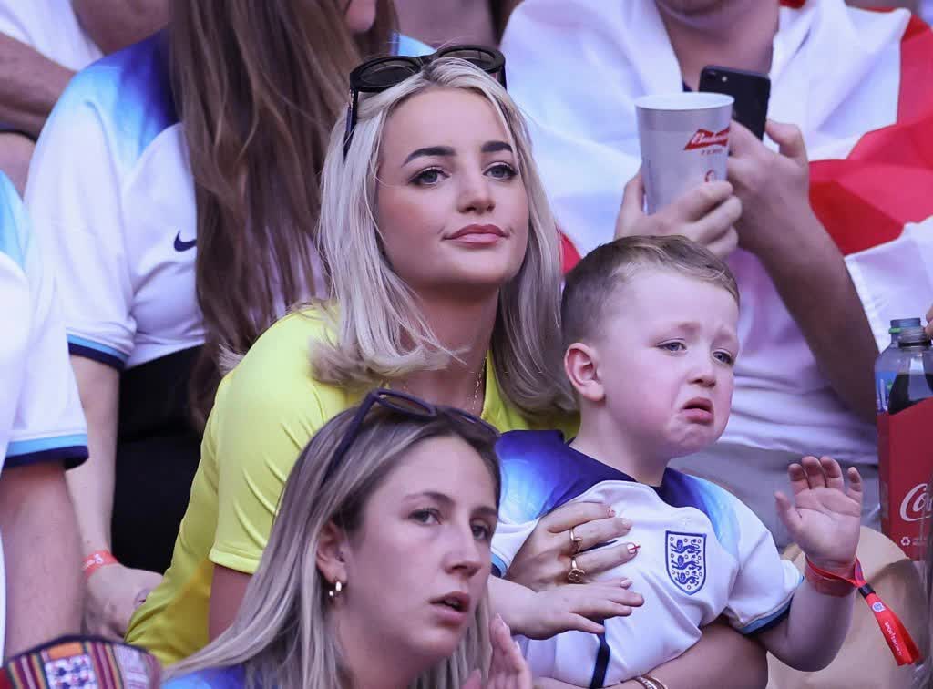 Rời du thuyền tỷ bảng, dàn WAGs tuyển Anh đóng quân gần SVĐ tổ chức chung kết World Cup 2022 - Ảnh 10.