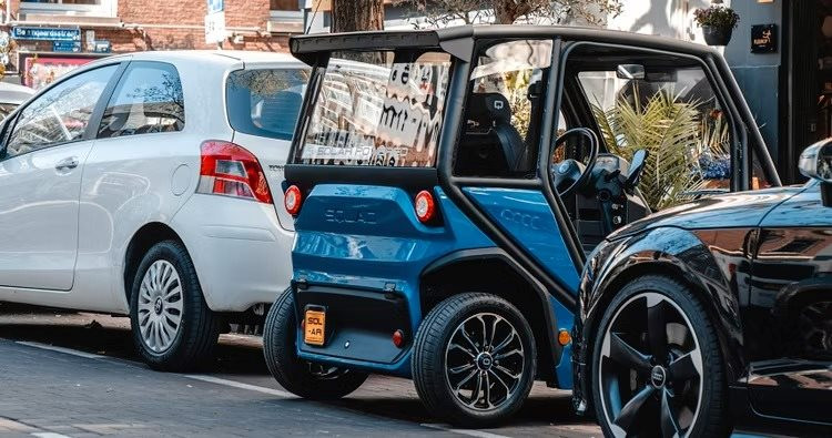 Tự sạc lúc đỗ xe, giá chỉ gần 150 triệu - đây liệu có phải lời giải cho bài toán phổ cập ô tô điện tại Việt Nam? - Ảnh 4. Tự sạc lúc đỗ xe, giá chỉ gần 150 triệu - đây liệu có phải lời giải cho bài toán phổ cập ô tô điện tại Việt Nam? - Ảnh 4.