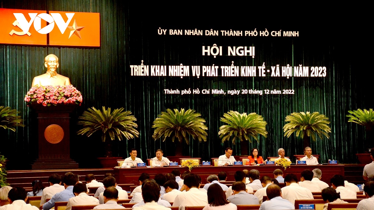 Bí thư Thành uỷ TP.HCM: Quyết tâm tạo chuyển biến về hạ tầng trong năm 2023 - Ảnh 3.