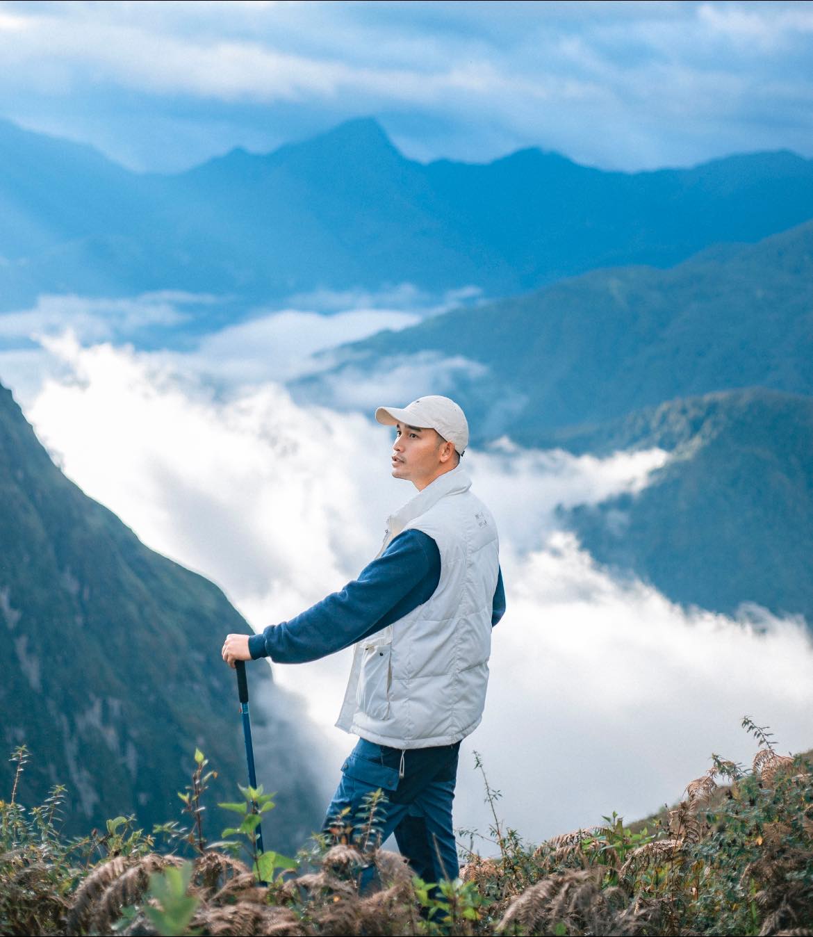 Kết thúc năm cũ, người người đổ xô đi trekking tại những cột mốc hùng vĩ từ miền Bắc đến miền Trung - Ảnh 21.