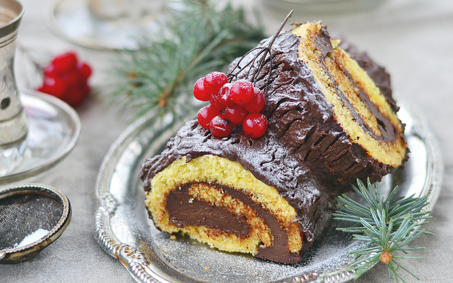 Tại sao trên thế giới món bánh trông như khúc gỗ lại trở thành huyền thoại trong đêm Giáng Sinh? - Ảnh 15. Tại sao trên thế giới món bánh trông như khúc gỗ lại trở thành huyền thoại trong đêm Giáng Sinh? - Ảnh 15.