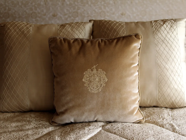 Choáng ngợp ‘lâu đài bay’ 100 triệu USD ông Donald Trump vừa tân trang - Ảnh 9.